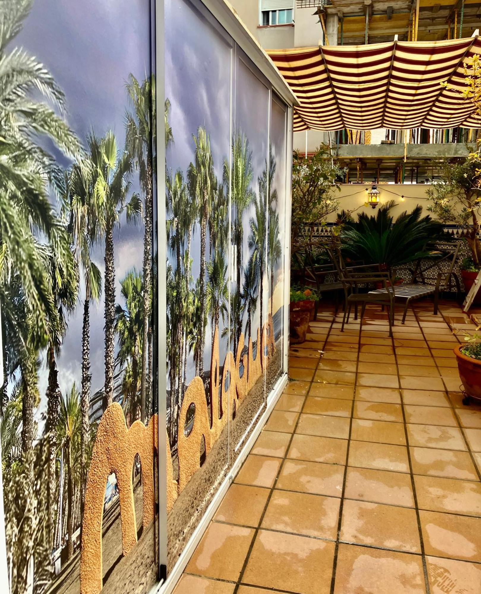 Maravilloso Apartamento Centrico De 70M2, Jardin Propio 40M2 Con Piscina Para Ninos Y Parking Opcional Malaga Exterior photo